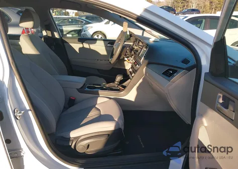 2018 Hyundai Sonata Se из США, поврежденный, VIN 5NPE24AF3JH679132